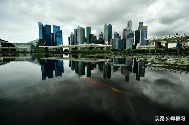 新加坡“半封城”一个月 经济损失或达500亿元人民币