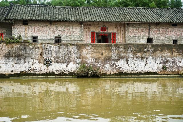 广西一个村子藏17座200年前古城池，风光秀美如小宏村，却是空城