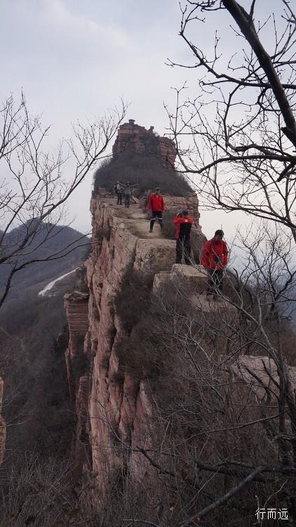 徒步邢台九女峰，令人无不惊叹大自然的鬼斧神工，网友：险峻秀美