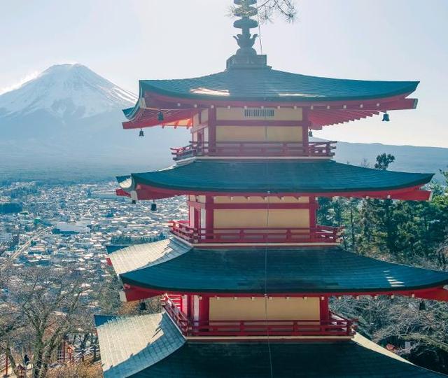 富士山是日本的象征，却是日本租来的，每年需要交天价租金