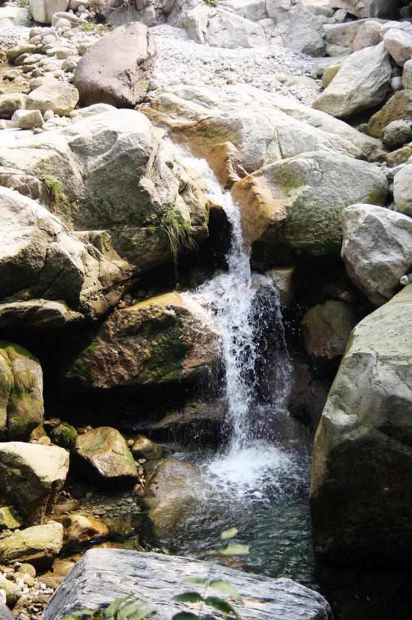 自古华山一条路！领略徒步登山的鼻祖文化