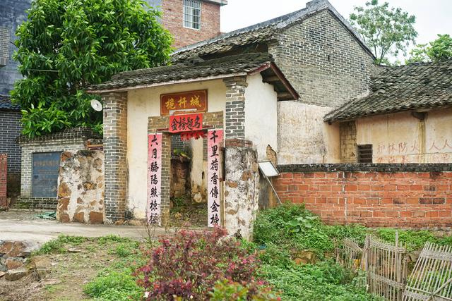 广西一个村子藏17座200年前古城池，风光秀美如小宏村，却是空城