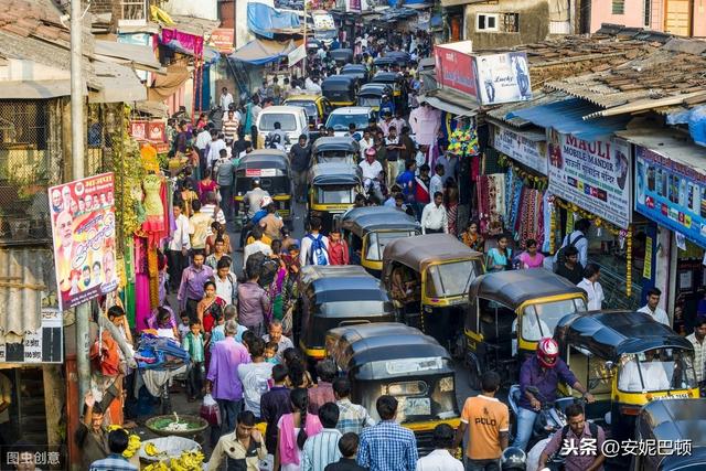 當貧民窟遇上新冠，人口大國印度該何去何從？