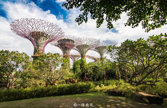 新加坡，東南亞網紅景點最多的國家，面積比重慶小114倍