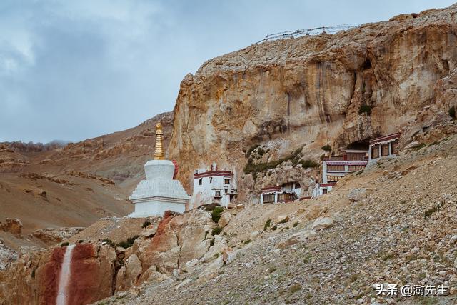 喜马拉雅之中的“悬空寺”，藏在深山，比另一面不丹的寺庙更美