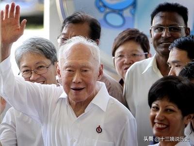 新加坡国民70%是华人，为何废除汉语？李光耀：除非华人将我打倒