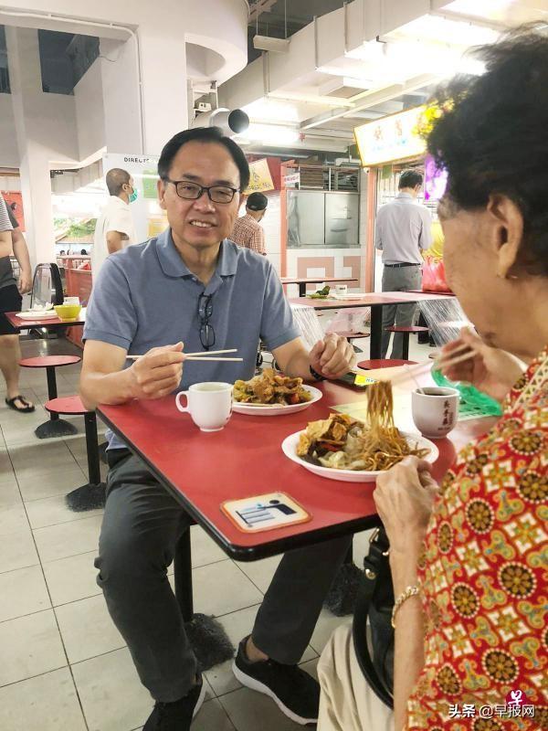 購物、聚餐、上班... 新加坡大選候選人生活中的另一面