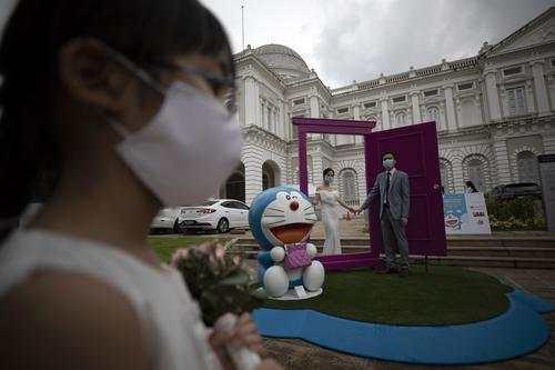 哆啦A夢50歲啦！新加坡將舉行超大型展覽，帶你穿行任意門重溫童年