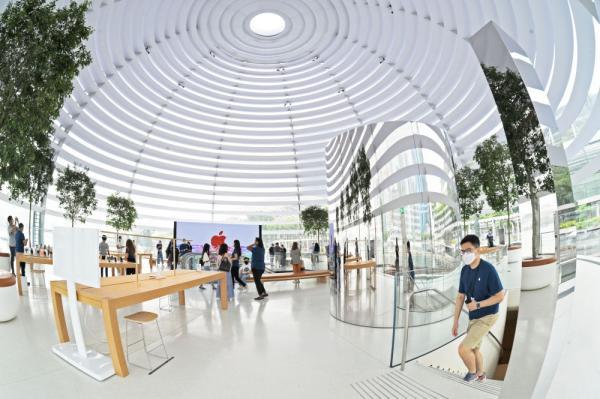 新加坡“水上蘋果店”正式開業