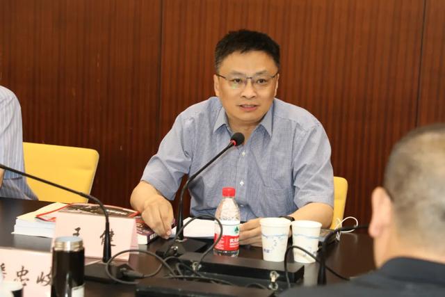 世界在变，重新认识美国