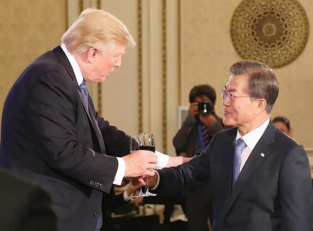 关键时刻，日本和韩国明确表态，希望继续加强和华合作