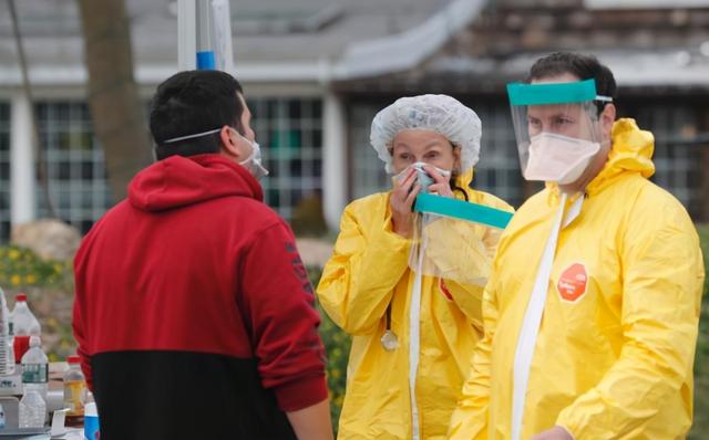 如今，美国迎来“至暗时刻”