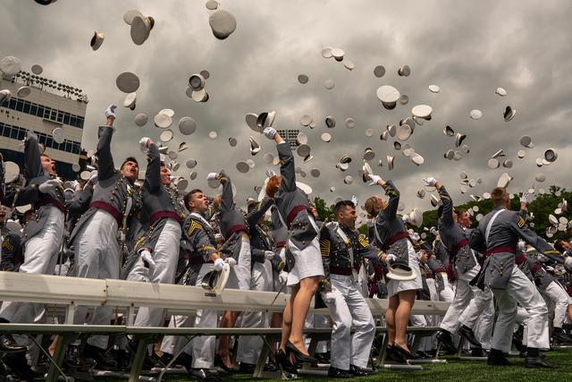 美军强大是因为西点军校生太优秀?画皮被戳穿,美国政界陷入沉默