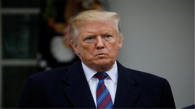 美国黑暗时刻来临?拜登一番炮轰后,特朗普终于不再强硬,态度大变