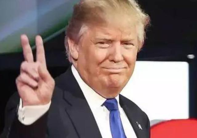 美国疫情太惨!感染破1900万!特朗普被迫服软,做出个大动作