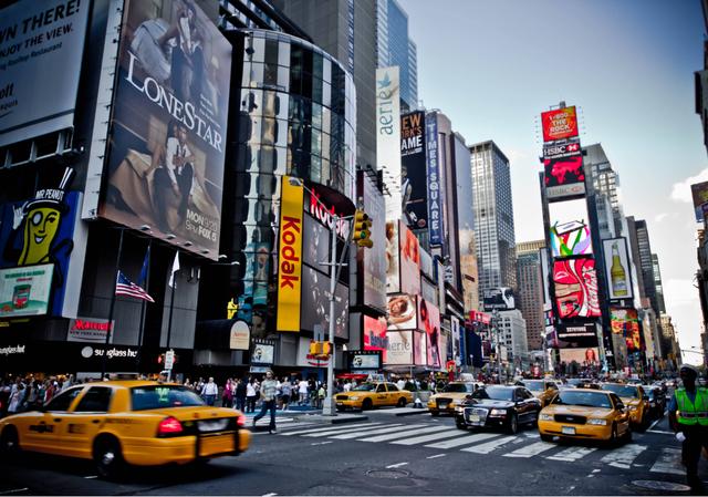 特朗普的这一举动,加速了美国衰落