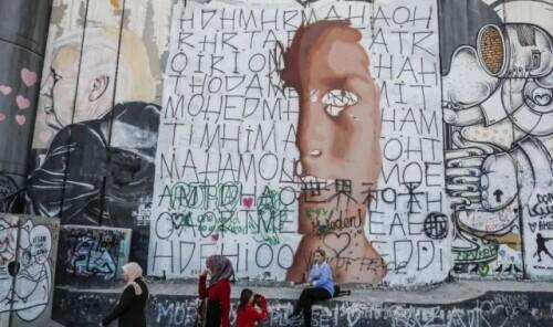 这一年,美国在中东留下了遍地鸡毛