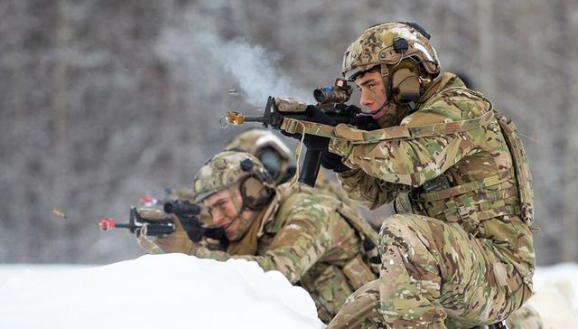 美国会驳回国防授权法否决,特朗普总统任期时日不多,墙倒众人推