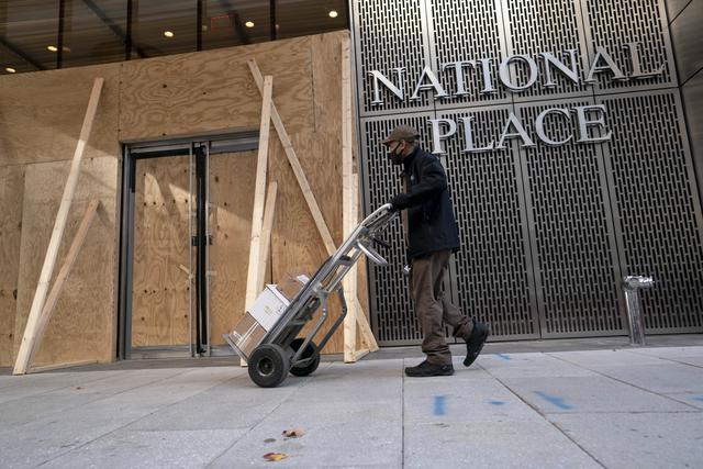 美国经济笔记｜迟到的美国纾困计划难以挽回疫情伤害