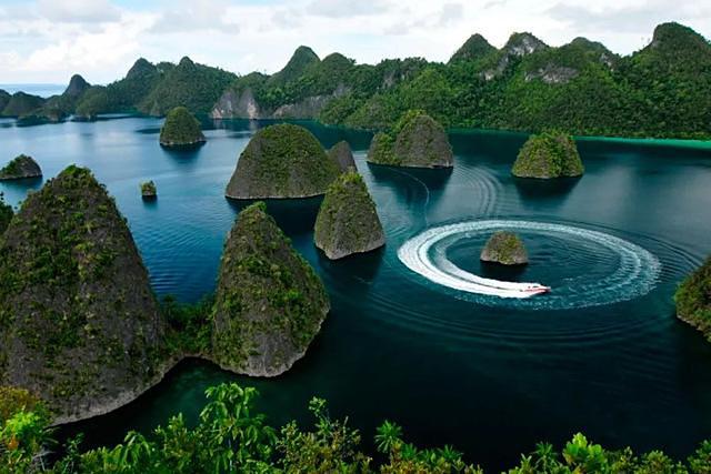 有300万平方公里海域、3亿人口，印尼为啥只是个三流国家？