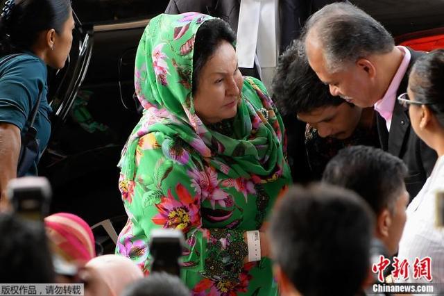 马来西亚前总理夫人被判索贿及受贿罪等表面罪名成立