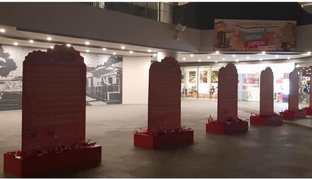 新加坡“墓碑广场”发文澄清墓碑图片，网友：商家流量套路