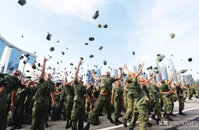 新加坡国民服役：儿子当兵，父母须知哪些事？