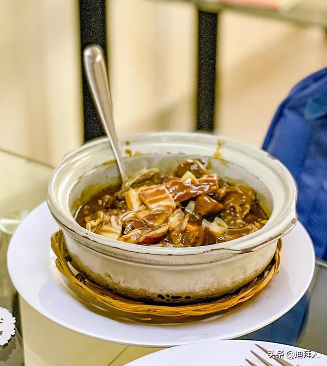 沒想到吧！富基拉藏著一家低調的新加坡寶藏餐廳—東方美食