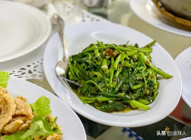 沒想到吧！富基拉藏著一家低調的新加坡寶藏餐廳—東方美食