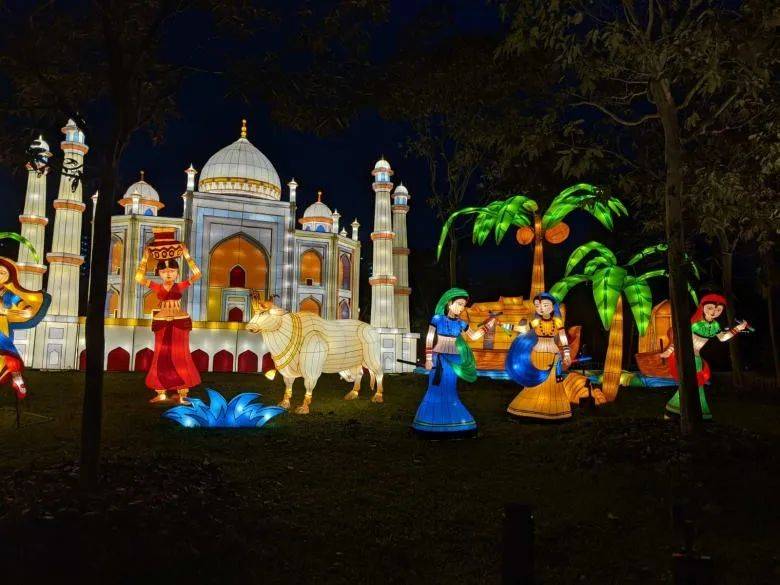 28组彩灯照亮裕廊湖花园！去新加坡世界名胜走走，期许疫情“明天会更好”