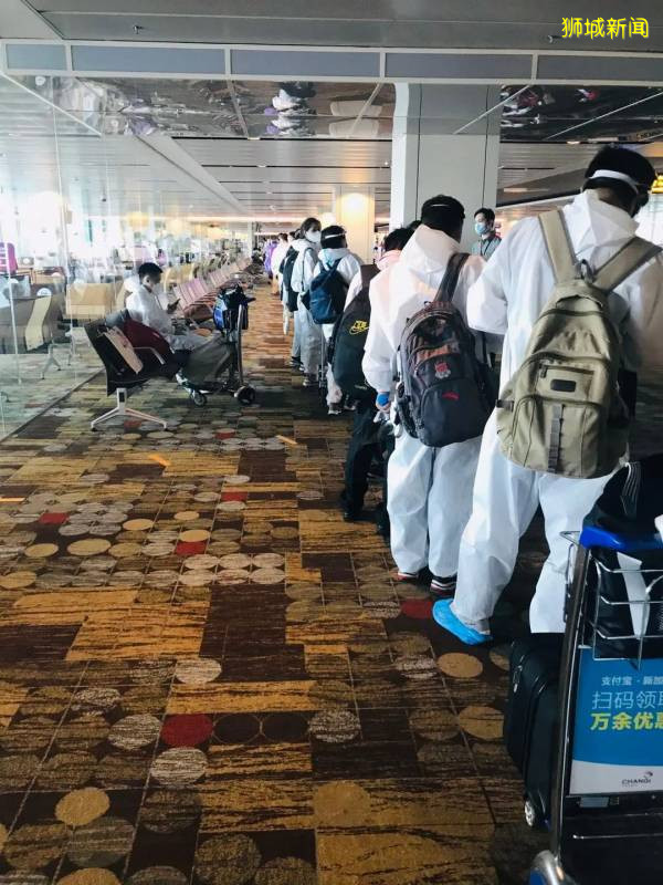 前天从新加坡飞成都全程经历（而且非常仔细）