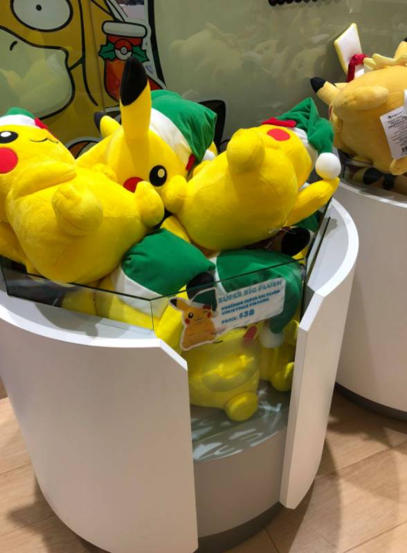 VivoCity上以圣诞节为主题的Pokemon弹出式商店来了