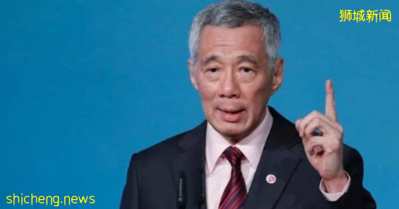 新加坡，左右为难