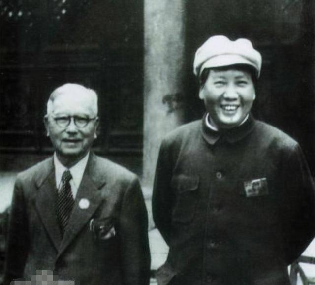 新加坡新钞票上印一位中国人，腰缠万贯死后却没给子孙留一分钱