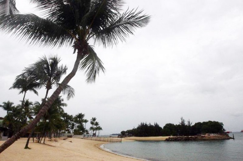 20180622-sentosa siloso beach.jpg