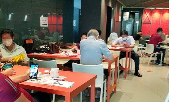 投注站面对面 　餐厅被赌客　霸占