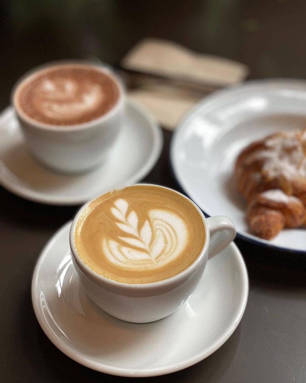 神秘魔幻黑暗大楼🏛内藏Alchemist咖啡馆☕低调奢华风格、手作咖啡面包，承包你的早午餐🖤