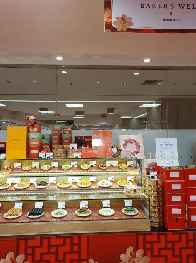 由于COVID 19大流行，高岛屋的2021年春节交易会上展位减少至24摊位