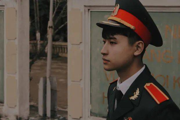 刷屏!史上最帅和尚火了!他到底是谁?新加坡10个最帅的男人表示不服