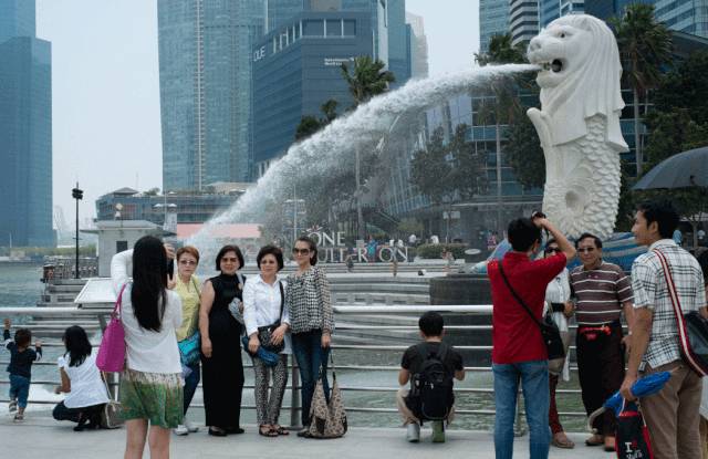 今年国庆，中国几乎没人出国！新加坡急了，突然宣布进一步开放边境
