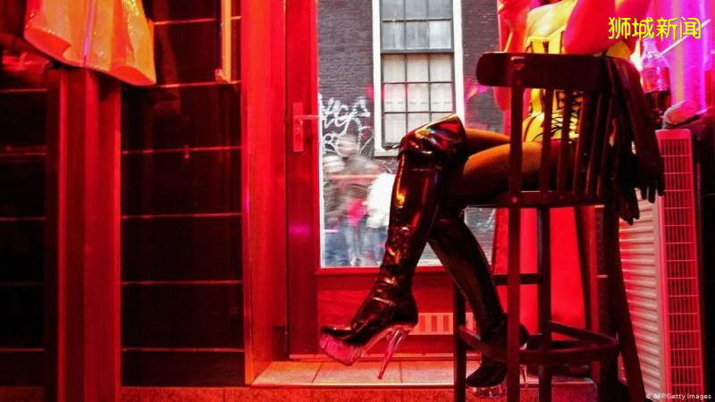 新加坡14个组屋被骗用来卖淫，1个做赌窟
