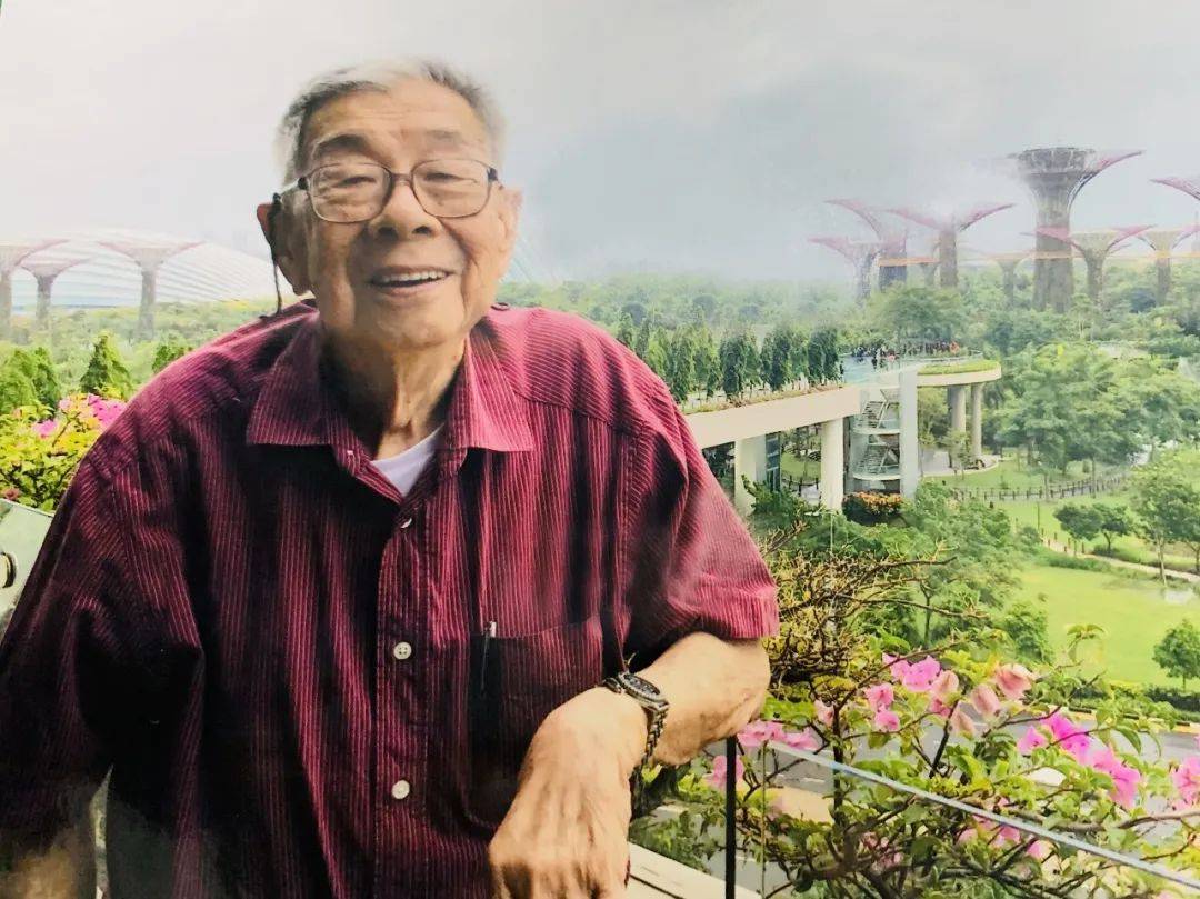 他手上那支笔——林琼专访