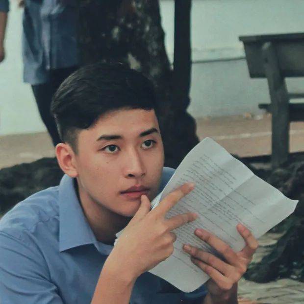 刷屏!史上最帅和尚火了!他到底是谁?新加坡10个最帅的男人表示不服