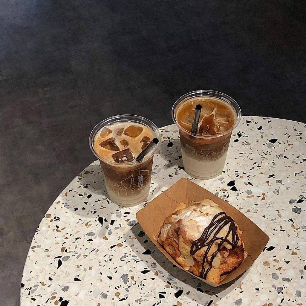 神秘魔幻黑暗大楼🏛内藏Alchemist咖啡馆☕低调奢华风格、手作咖啡面包，承包你的早午餐🖤