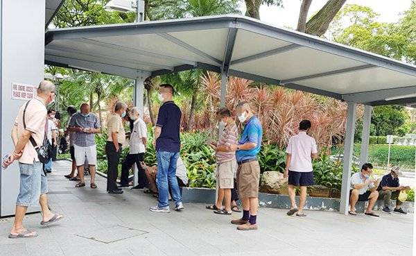 投注站面对面 　餐厅被赌客　霸占