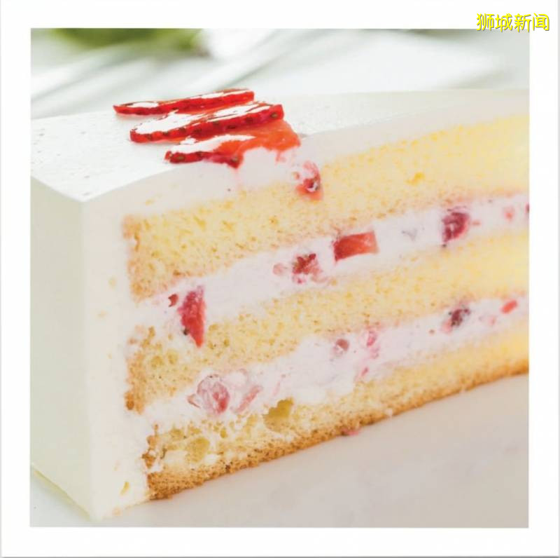 让狮城压抑的生活中，添上草莓的的色彩