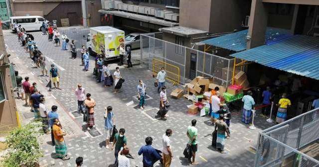 对于Covid 19有关的谣言和骗局，政府将毫不犹豫的进行打击传谣者