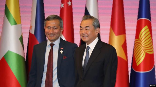 马来西亚外长：王毅外长是我的大哥！用中文发言：两国都是一家人