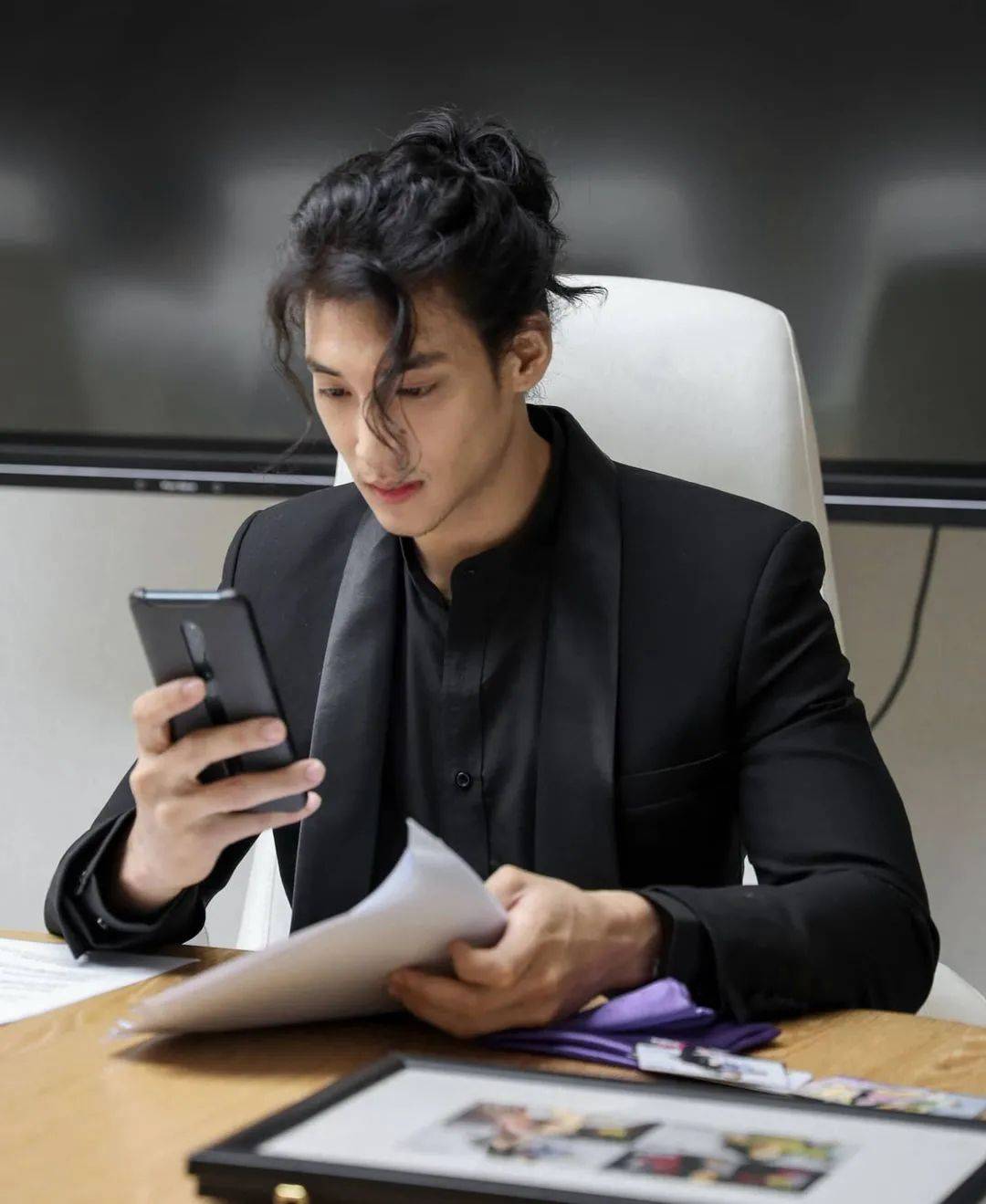 刷屏!史上最帅和尚火了!他到底是谁?新加坡10个最帅的男人表示不服