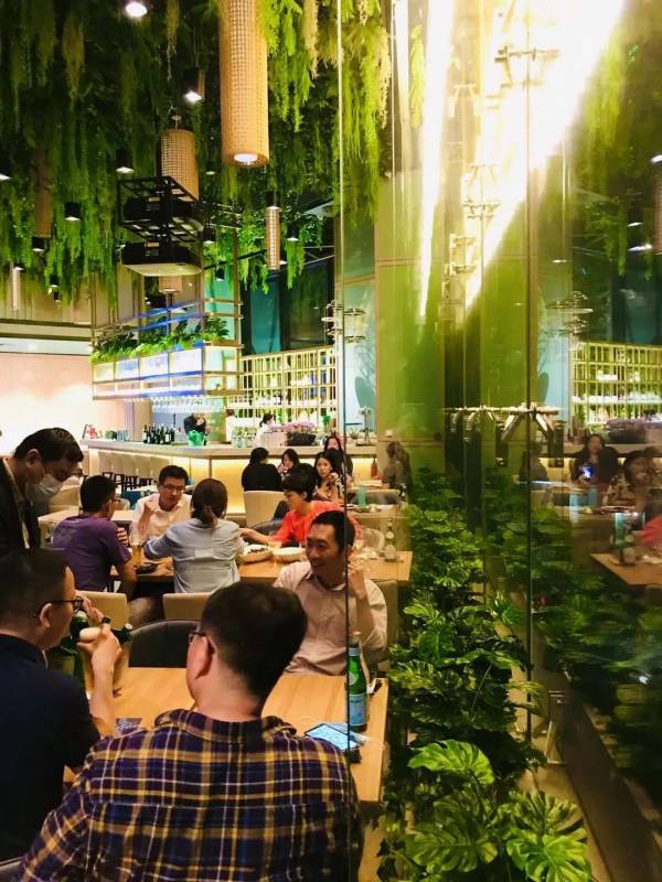 这间森林餐厅Nalati满足了对美好生活的所有向往